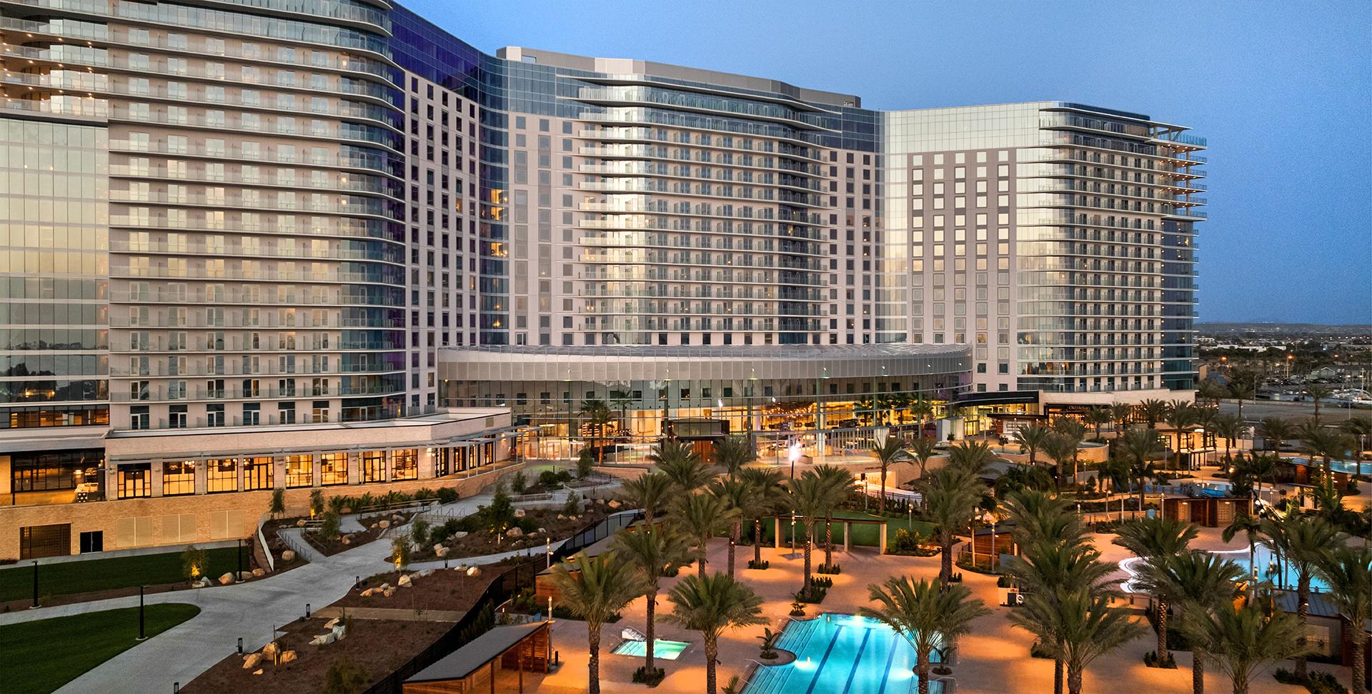 Gaylord Hotel